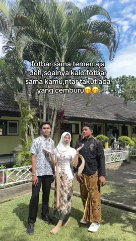 ga ada yg bener #harigurunasional #teman #fyp #fotbar #crush 