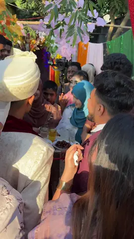 আইডি ফ্রিজ তাই আবার রিপোস্ট দিতেছি 😂#foryou #fyp #foryoupage #viral #trending #bdtiktokofficial #CapCut #foryoupageofficiall #weeding #fyppppppppppppppppppppppp #viraltiktok 