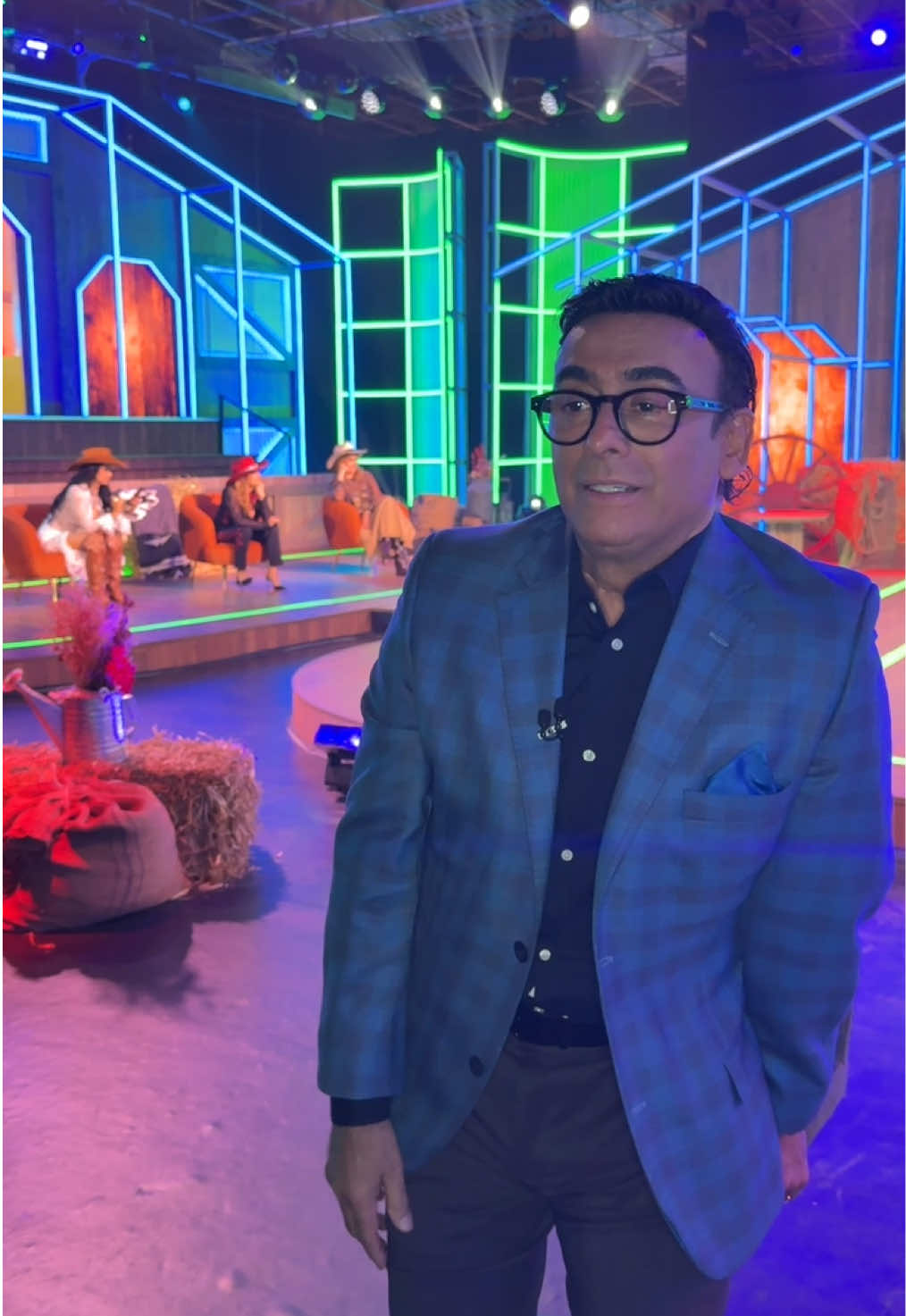 #AdaRamones reacciona en vivo al juego por la capatacia. 🤠🔥 ¡Los nervios a tope en #LaGranjaVIP! 👨🏻‍🌾🐓