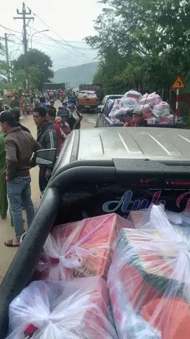 Thương lắm bà con đăk lăk(phú yên cũ)#cứu trợ lũ lụt