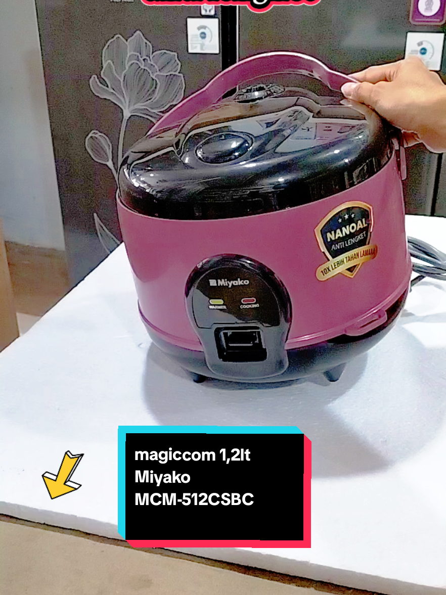 magiccom anti lengket dengan kapasitas 1,2lt dengan Inner pot lapisan nanoal membuat nasi tidak mudah kering, cocok juga untuk anak kost #ricecooker #ricecookerkecil #magiccommiyako #miyakonanoal #magiccommurah 