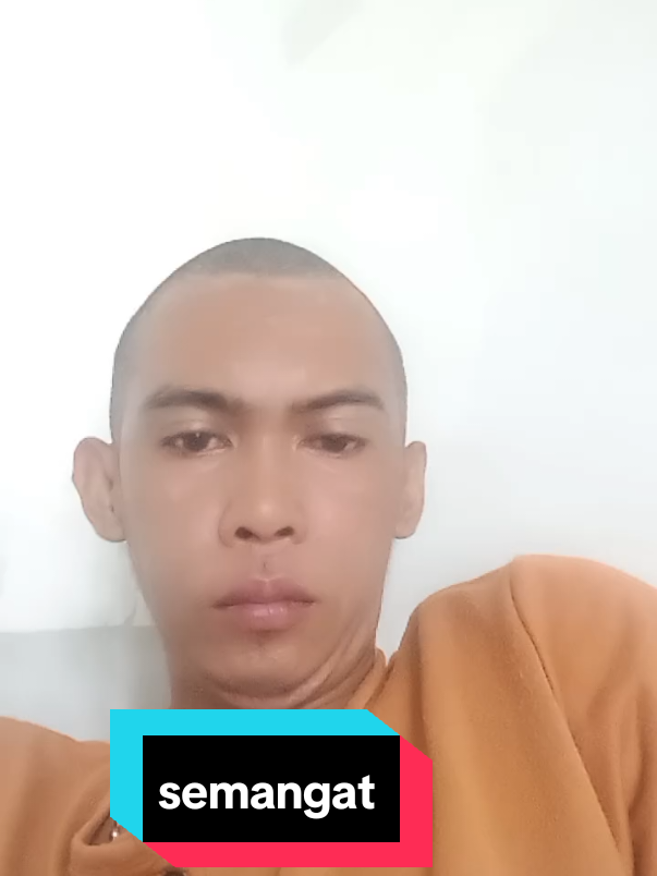 duduk manis. #duduk  #belajarbuku 