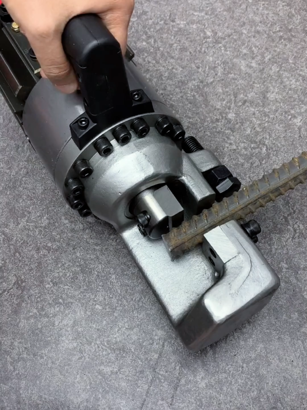 Thần khí cắt sắt thép là đây,... #viral #giadungtienich #cokhi