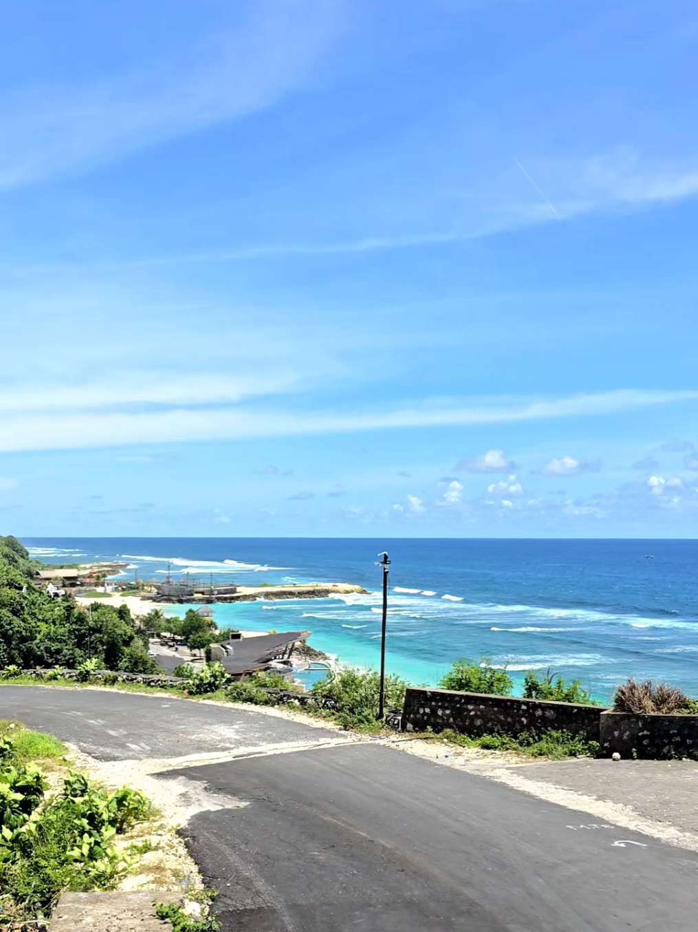 video mentahan pantai buat bahan story mu sumeton.. ambil aja tanpa syarat. !! 📍pantai melasti ungasan bali #videomentahan #mentahanvideo #melastibeach #uluwatu #bali 