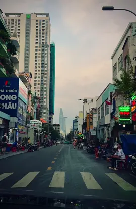 Trân trọng thì có nhau, Không trân trọng thì mất nhau.. Thế thôi,không cần nói nhiều, Vì tình cảm không nằm ở lời nói, mà ở cách ta đối xử với nhau.