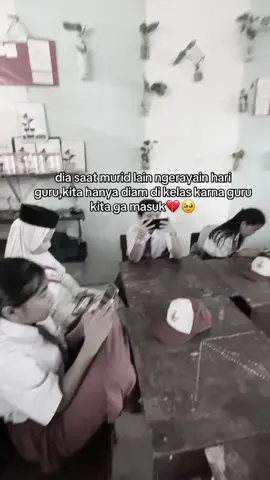 sedih🥹#fyppppppppppppppppppppppp #akunkelas #fyppppppppppppppppppppppp #hariguru #classixbe 