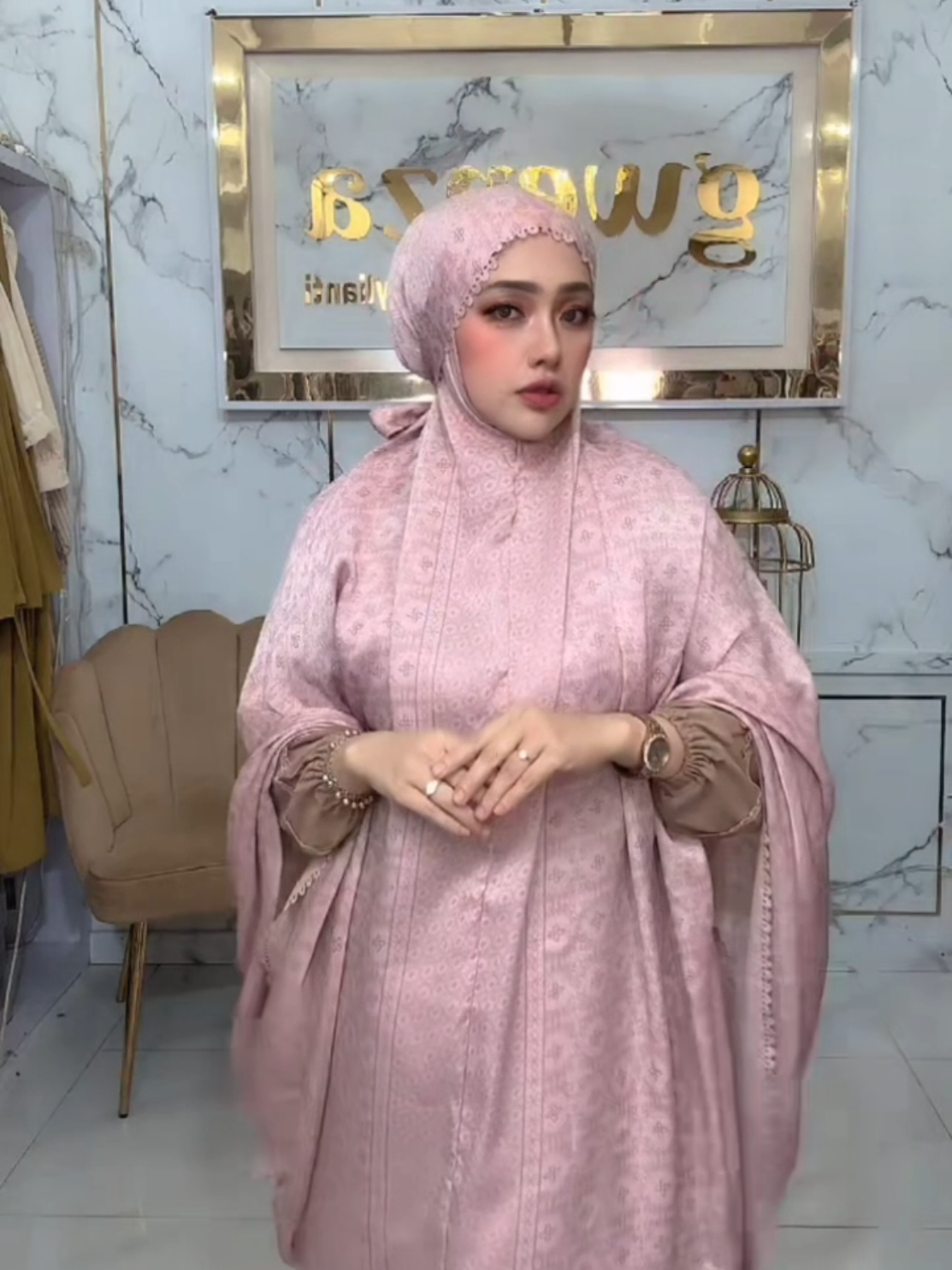 Gwenza - Mukena Couple - Exclusive Sonya Fatmala #mukenacouple #mukena #fyf #belilokal #tiktoktokopedia 