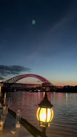 senja di sudut mahakam😍#happiness #samarinda #dacoffeesamarinda #mahakam #fypシ 