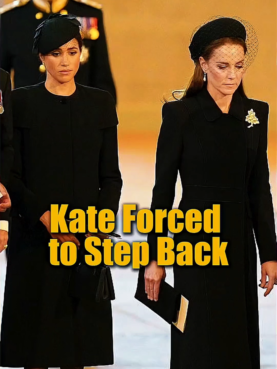 Kate Middleton’s Subtle Bow to Meghan Markle at the Queen’s Funeral‼️ At Queen Elizabeth II’s funeral, every moment was under the world’s gaze. #KateMiddleton #RoyalFamily #PrincessCharlotte #PrinceLouis #PrinceWilliam 