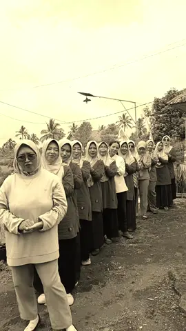 Seorang Kader yang selalu  menjadi Garda terdepan dalam penurunan Angka stunting di Desa