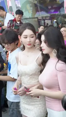 #PureGoddess #ModelGlamour @Minmin💫 @Xiao Min~