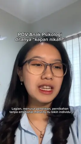 Kayak orang orang bakal blacklist anak psikologi kalo dijawabnya kayak gini😭 Reference :  - Psychosocial Development Theory (Erikson, 1968)