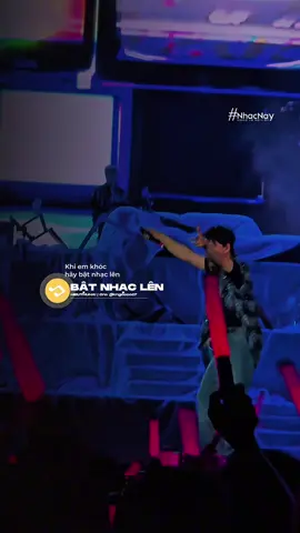 Khi em khóc hãy bật nhạc lên ... #nhacnaynghelanghien #hieuthuhai #batnhaclen #nhachaymoingay #rapfan 