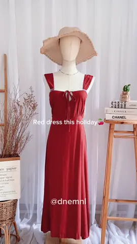 Tis the season to stand out in red 🎁✨ #dnemnlph 