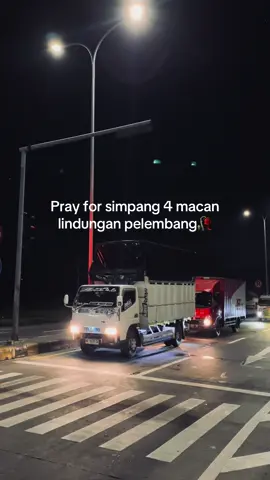 Alfatihah kanggo korban🤲, mugo korban oleh keadilan ,pernah ketemu truk nya jatim #romansasopirtruck #palembang #macanlindungan 