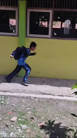 @yanzsigmaboyboy cihuy #trend#labalabasunda#renang#lari#fyp