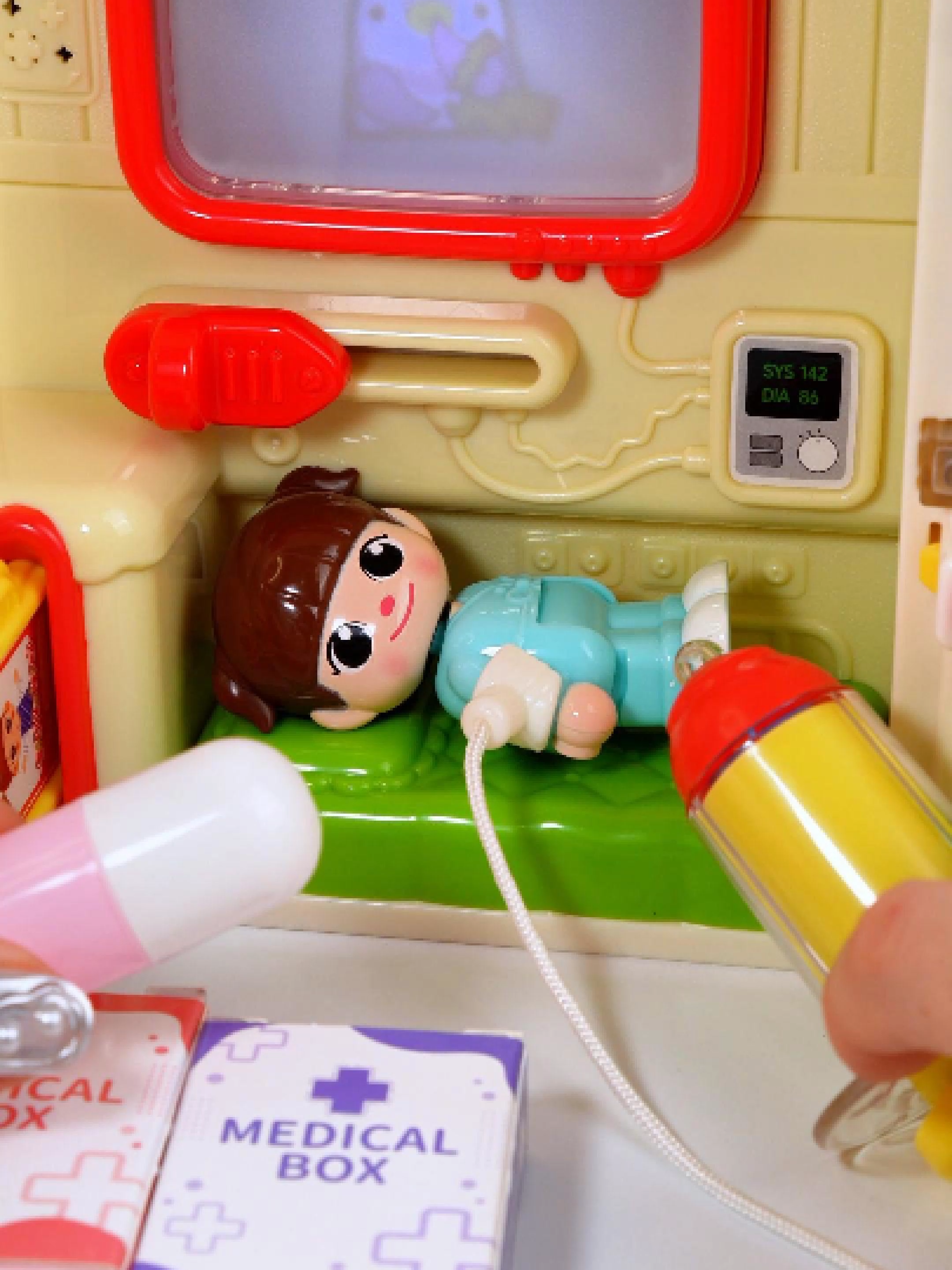 Satisfying Toy Healing Play ASMR🩺 #ASMR #ToyASMR #SatisfyingSounds #ToyPlay #ToyTok #OddlySatisfying #ASMRCommunity #MiniToys #KawaiiToys #RelaxingSounds #CleaningASMR #Playtime