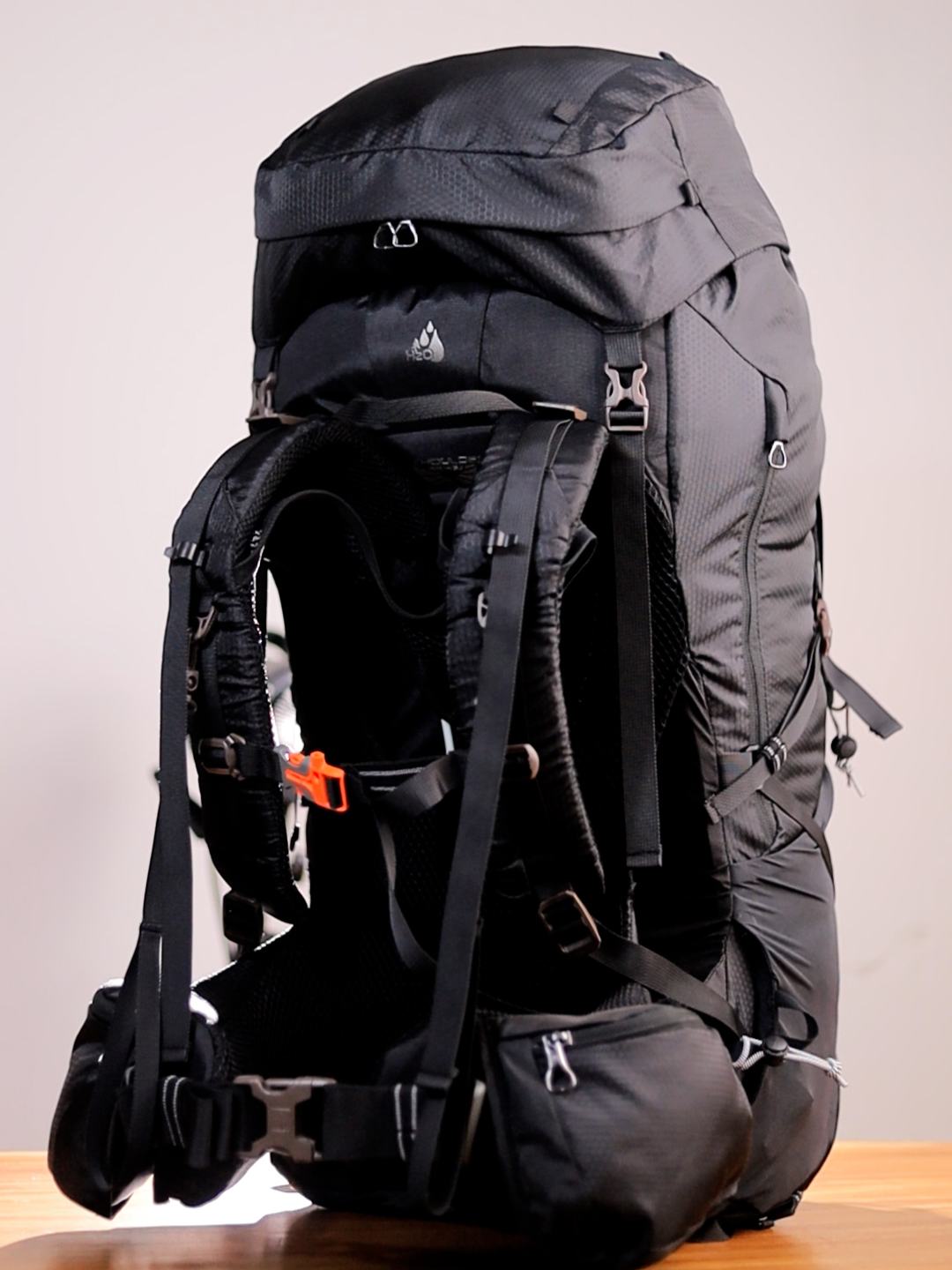 Everest is back! Catat tanggalnya! Siapa cepat, dia dapat! 📅 Rabu, 26 November 2025, 13.00 WIB 📍 www.consina.com, Consina Official Store & Marketplace Consina Official #consinaofficial #consinaindonesia #consinaadventure #theoutdoorlifestyle #everest