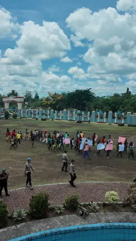 Aksi Damai Front Pemilik Hak Ulayat Mimika di halaman Kantor DPR Kabupaten Mimika, Selasa 25 November 2025. #aksidamai #FPHUM #dprkmimika #berjuangtiadaakhir 