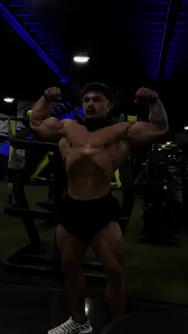 How we looking now #gym #GymTok #gymmotivation #fyp #xyz 