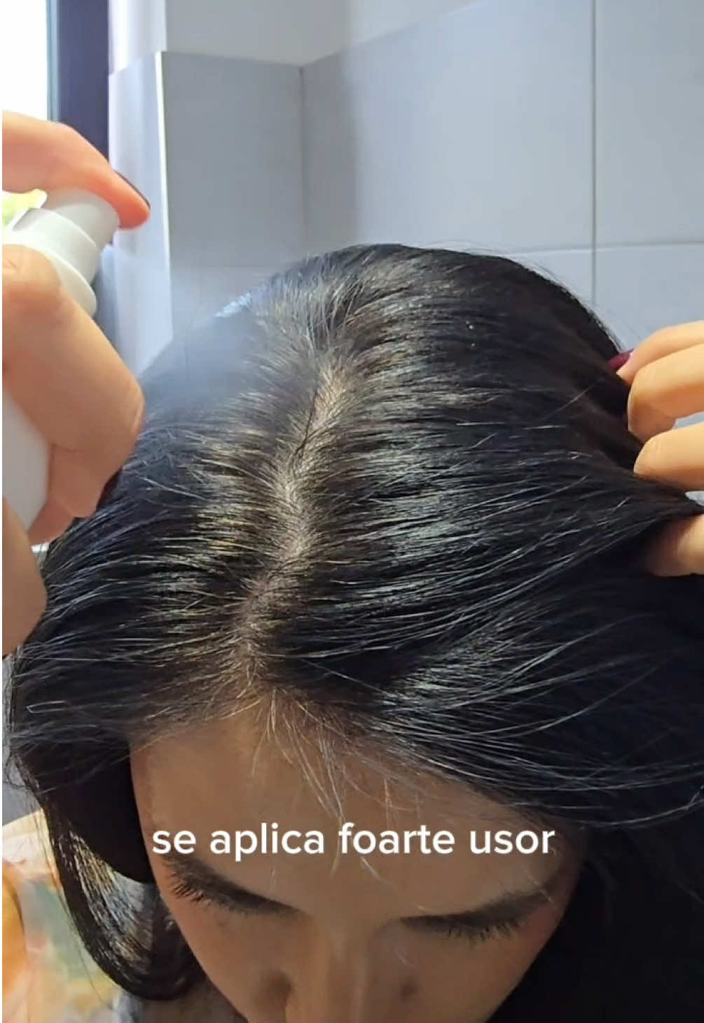 Simți că ai nevoie de un boost de încredere? Începe cu Regivero.  Părul tău joacă un rol mai important în încrederea de sine decât crezi.