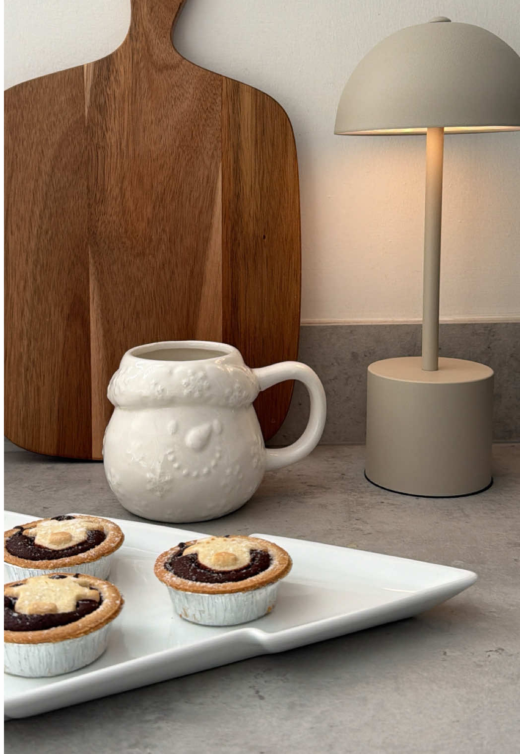 Because adding white chocolate is always the right choice 🤍 Taking @marksandspencers mini shortbread Xmas trees to another level. . . . . #Foodie #instafood #foodstagram #dessertlover #SnackTime marks and Spencer food | Christmas snacks | food 