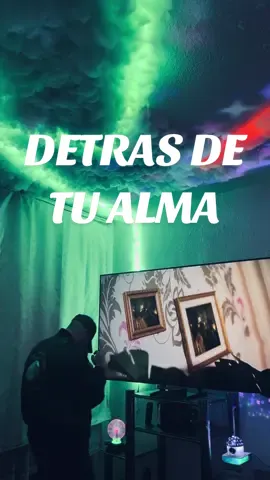 SIGO DETRÁS DE TU ALMA PERSIGUIENDO RECUERDOS RECUERDOS QUE ME ABRAZAN SIEMPRE QUE TENGO MIEDO DETRÁS DE TU ALMA MORA #mora #lomismodesiempre #detrasdetualma #indirecta #amor      