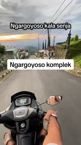 Senja di desa anggramanis #piknik #tawangmangu #karanganyar #tawangmangukaranganyar #ngargoyoso 