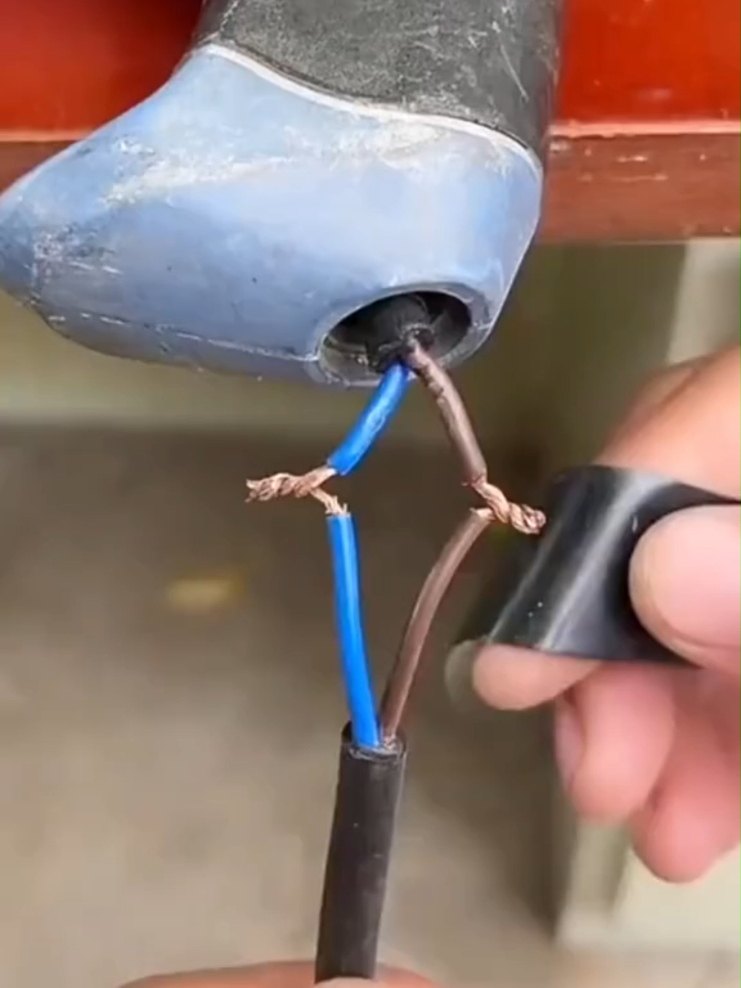 Heat Shrink Tubing #အိမ်ရောက်ငွေချေနဲ့ပို့ပေးပါတယ် #electric #electricwork #wire #fyp