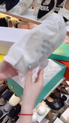 Hot hoài🤭🤭 #dépxinh #trending #xuhuongtiktok #giàyđẹpchonữ #trầnmếnshoes 