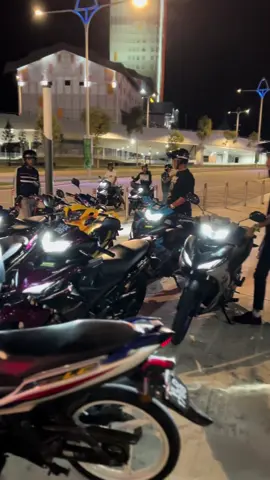 Small circle,more quality not quantity #fakesituation⚠️ 