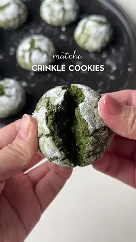 CT crinkle matcha cookies cho mùa christmas tới đâyyy 🚀 trong video t đã ghi rõ lưu ý ở từng bước làm rùi, mí bà xem kĩ để tỉ lệ thành công cao hơn nha #matcha #crinkle #cookies #Recipe #baking 