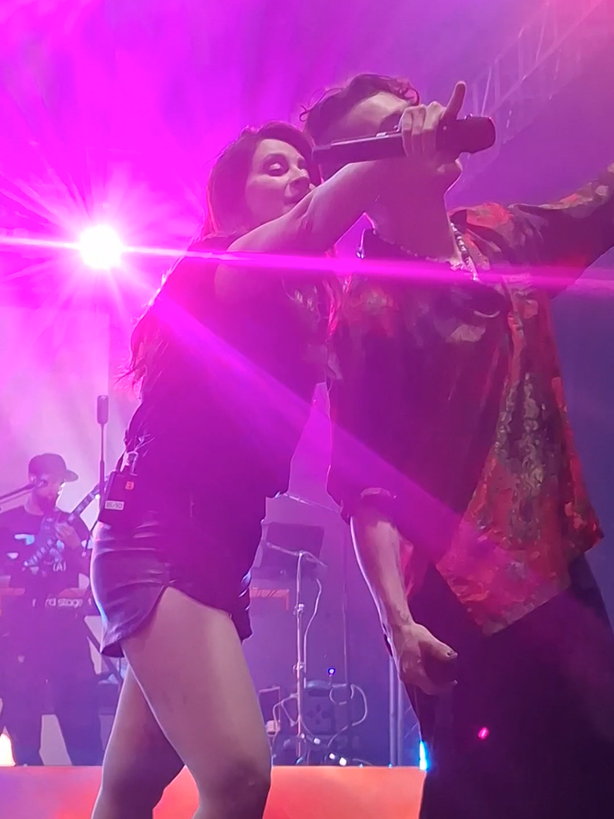 TÚ 🖤 - Kudai HARAKIRI TOUR EL SALVADOR (en vivo 2025) @Kudai  #Kudai #Kudai2025 #ElSalvador #Concierto #Nostalgia2000 @KDI EL SALVADOR 🇸🇻 @Gabriela Villalba @Pablo Holman @Tomás Manzi @Bárbara Sepúlveda Labra 