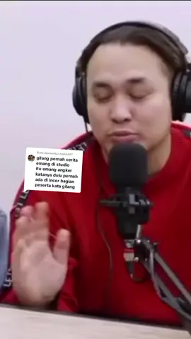 Membalas @mahlul07GILANG CERITA KEJADIAN HOROR SOAL STUDIO, PLIS LAH KOMPETISI SEWAJARNYA AJA JANGAN PAKE DUKUN2 AN SEGALA.....! #da7 #dangdutacademy7 