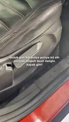 Parah sih kalo gak punya 🫣 yakali interior sebuluk ini dibiarin mulu 👀 langsung cek bio sekarang! #perawatanmobil #pengkilapmobil #solusiautocare #viral #fyp 