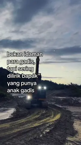 Mallua lagi🤪🔥#operator_excavator #storytambang #anaktambang #fyppppppppppppppppppppppp #fypdong 