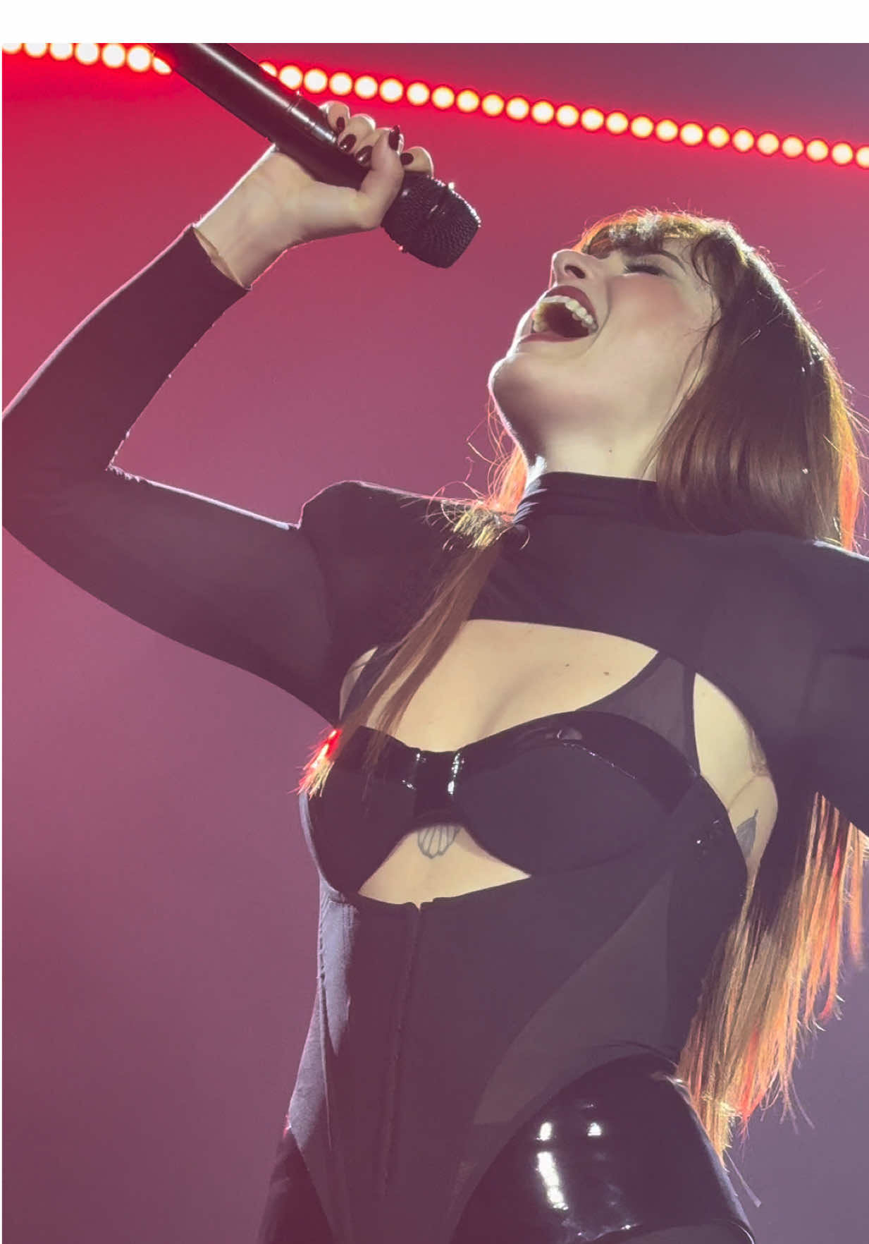 Sweet Dreams 🤩 @ANNALISA @ANNALISA VIDEO @Annalisa Update @ANNALISA News  #annalisa #nali #concert #eurythmics #live 