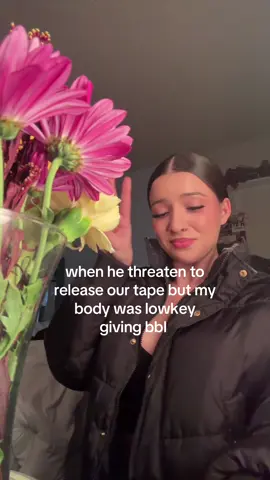 go ahead baby it was giving two planets put together #foryoupage #fyp #relatable 