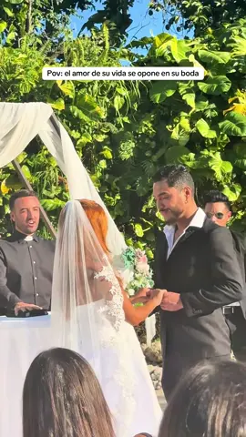 What would you do if your ex came#groom #bride #Love #exatthewedding #heartbreak