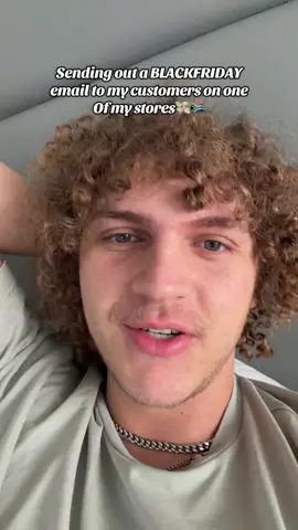 Sending out a BLACKFRIDAY email to my customers on one Of my stores💸🇿🇦