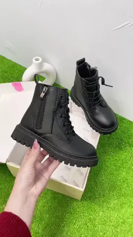 giày bốt cho bé trai bé gái đi chơi đi học hoặc đi chơi tết đều ok nha ba mẹ #xuhuong #giaybegai #giaybetrai #giaybot #tiemnhakhai 