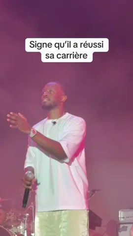 Est ce que jaloux est le plus gros classique de Dadju finalement ?  #dadju #concert #fyp #pourtoiiiii #dadjuofficiel 