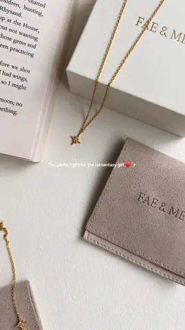 Perfect. Perfect. Perfect ✨ #romantasy #romantasybooktok #bookish 