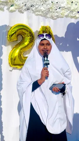 Hees loo qaday arday shiekh cali jahwar school 