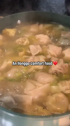 Nakatikim kana ba nito? . . . . . Ilonggo Molo Soup, also known simply as “Pancit Molo”, is a traditional Filipino comfort food from Iloilo, particularly the district of Molo, which has strong Chinese heritage. Despite the name pancit (which usually means noodles), this dish is actually a wonton soup and contains no noodles except for the wonton wrappers. #food #fyp #foryoupage 