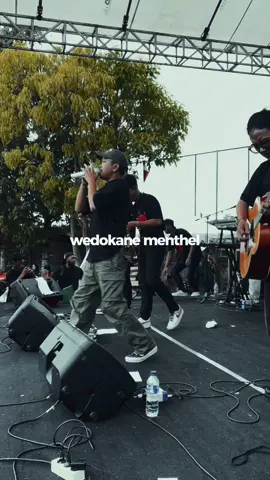 Di juduli opo ya, mentehel po Geleman,? Opo pecel lele?