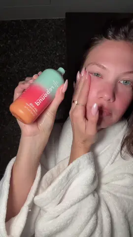 A big glass of water (or milk) for your skin @The Breakout Hack #skinmilk #skinprep #skin