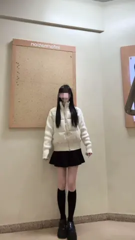 皆さんどんなお洋服が欲しいですか！ ぜひ参考にしたいので沢山コメントに書いてほしいです🐈🤎 #冬服 #冬コーデ #miu系穿搭 #ワンホンコーデ #fyp 