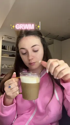 Petite GRWM avec mon bon café du matin ☕️💄✨ @La Roche-Posay @Kérastase @L’Oréal Professionnel @KIKO Milano #fyp #grwm #girls #routine 