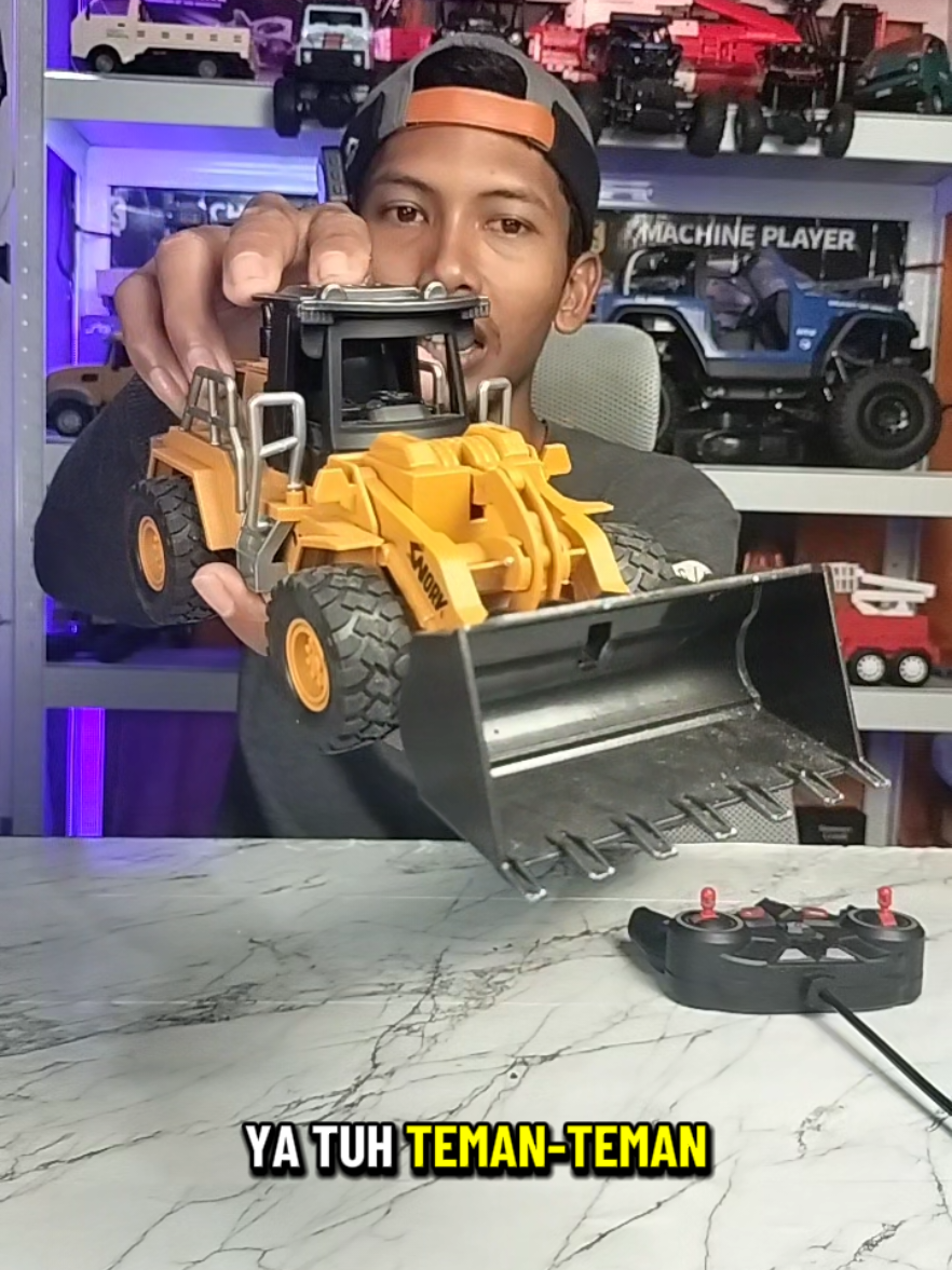 Membalas @nanamisra ok siap dikirim rc bulldoser nya kak #mobilrc #rcbulldozer #rcwheelloader 